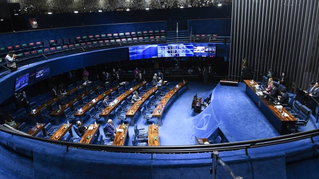 Representantes de servidores já pressionam o governo pela sanção do piso salarial da Enfermagem